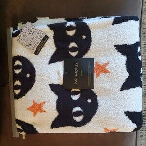 Cynthia Rowley Black Cat Stars Halloween Throw 50 x 70